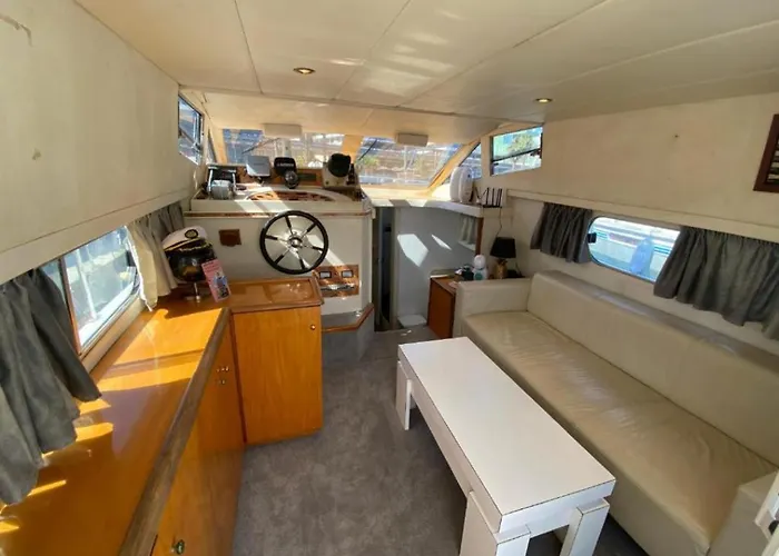 Zafiro, A Wonderful Yacht In Barcelona